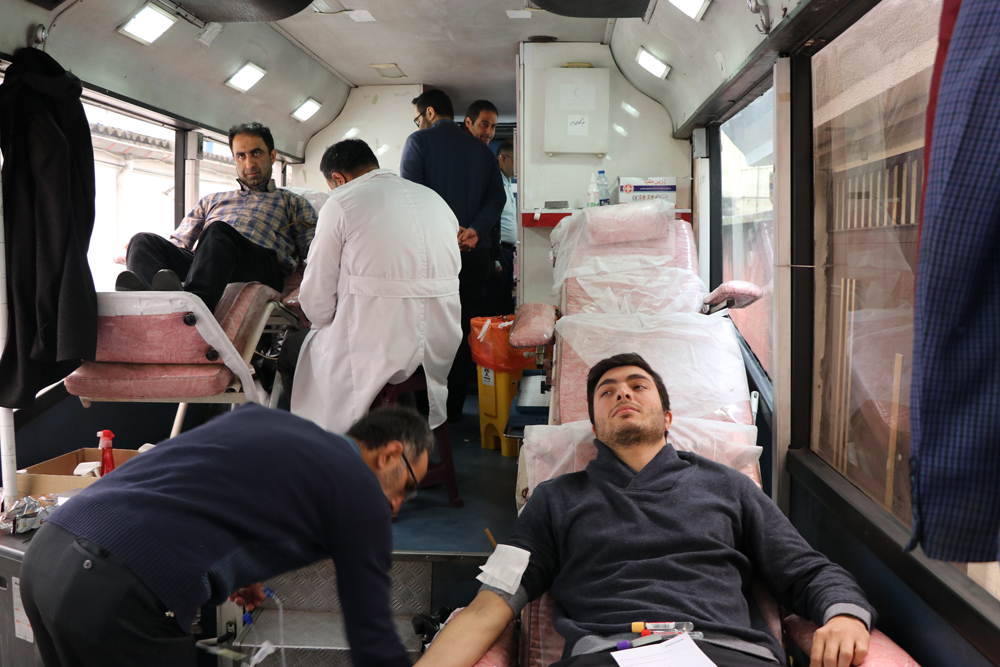 استقبال پرشور کارکنان شرکت گاز گیلان جهت اهداء خون
