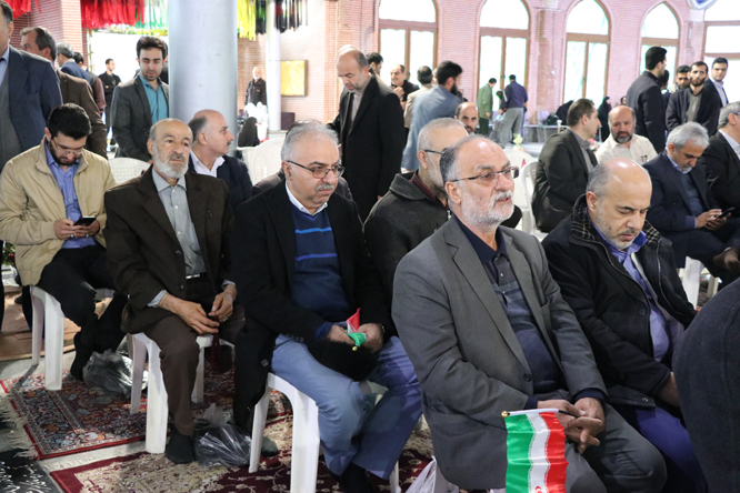 گزارش تصویری: حضور مدیرعامل و کارکنان شرکت گاز استان گیلان در مراسم گرامیداشت آغاز دهه فجر در گلزار شهدای رشت 