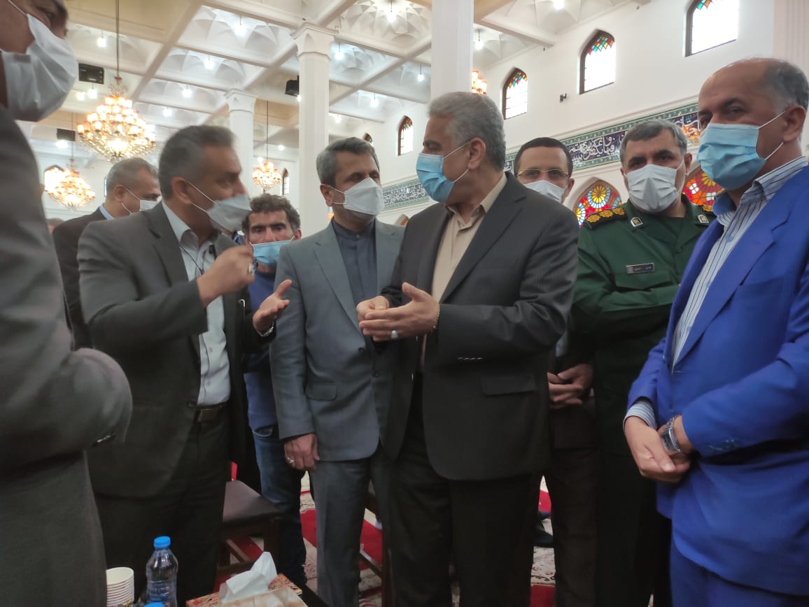  میز خدمت جهادی  شرکت گاز استان گیلان در مصلی امام خمینی (ره) رشت  برگزار شد