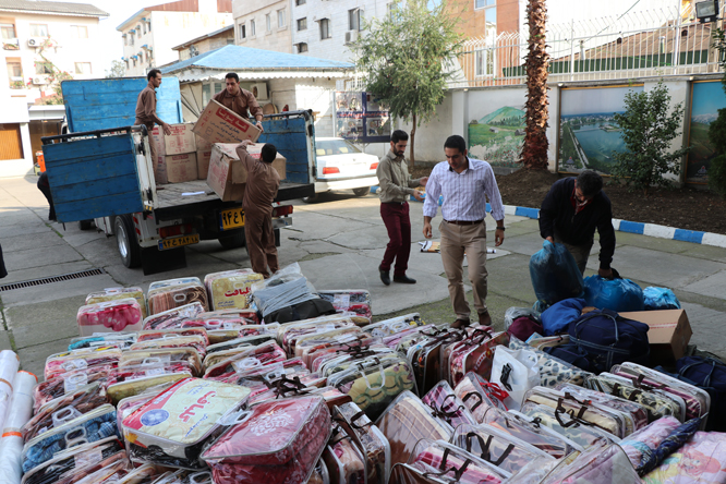 گزارش تصویری: ارسال کمک های انسان دوستانه کارکنان شرکت گاز استان گیلان برای هموطنان زلزله زده در استان گرمانشاه