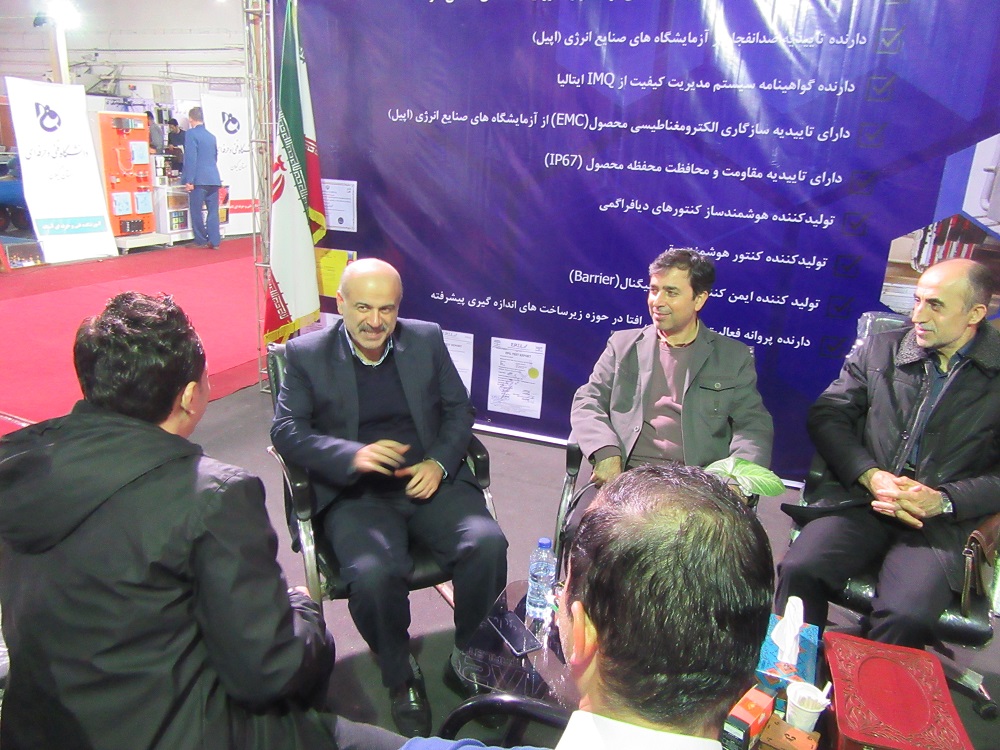حضور مسئولین شرکت گاز استان گیلان در نمایشگاه فرصت های ساخت داخل و رونق تولید